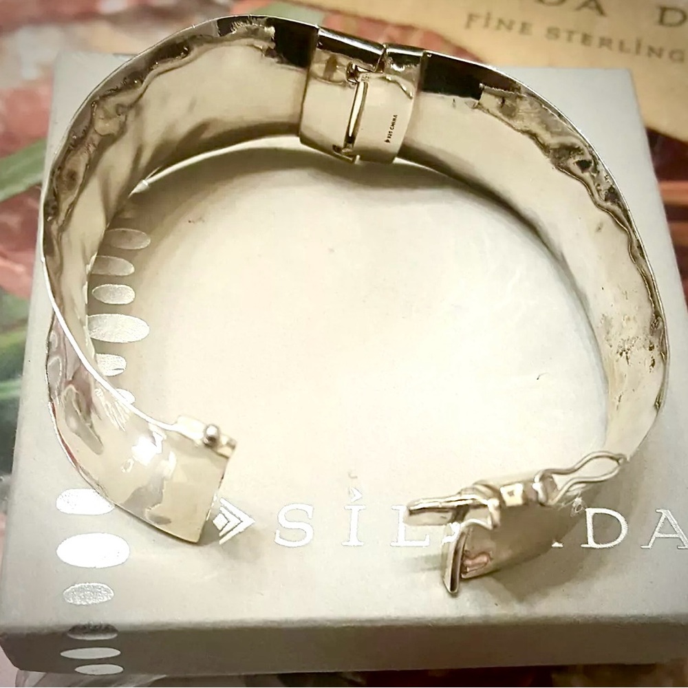 NEW Silpada Vintage Sterling Silver Sommelier Hammered Hinged.Bangle Bracelet - Picture 4 of 11